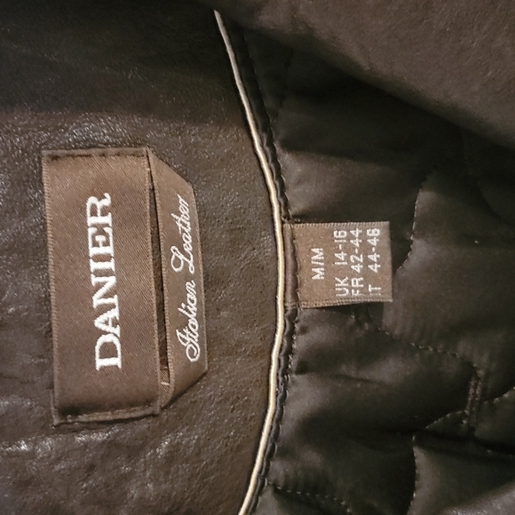 Italian leather jacket - Picture 2 of 10